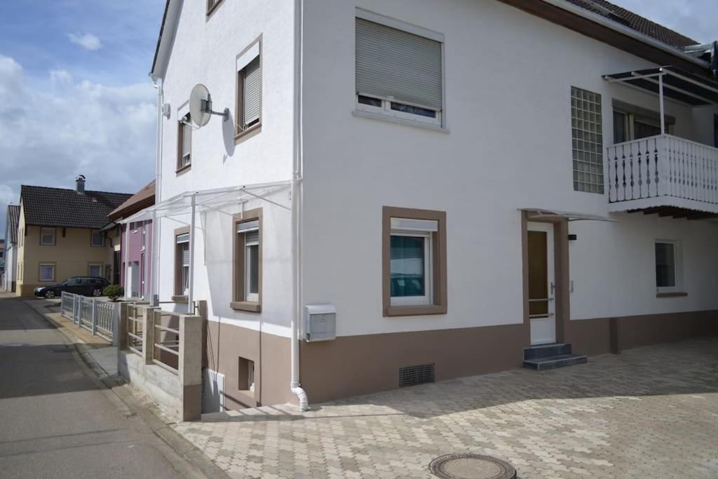 Naehe Bahnhof Und Europa-park Apartment Ringsheim